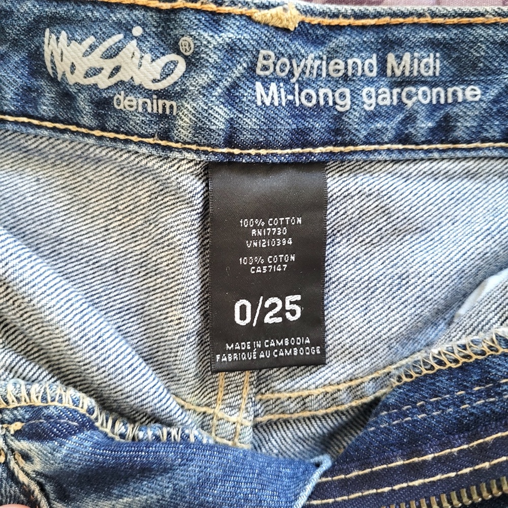 Y2K Mossimo Midi Denim Shorts Dark Blue Boyfriend Distressed Cuffed Size 0 25 - Picture 8 of 8